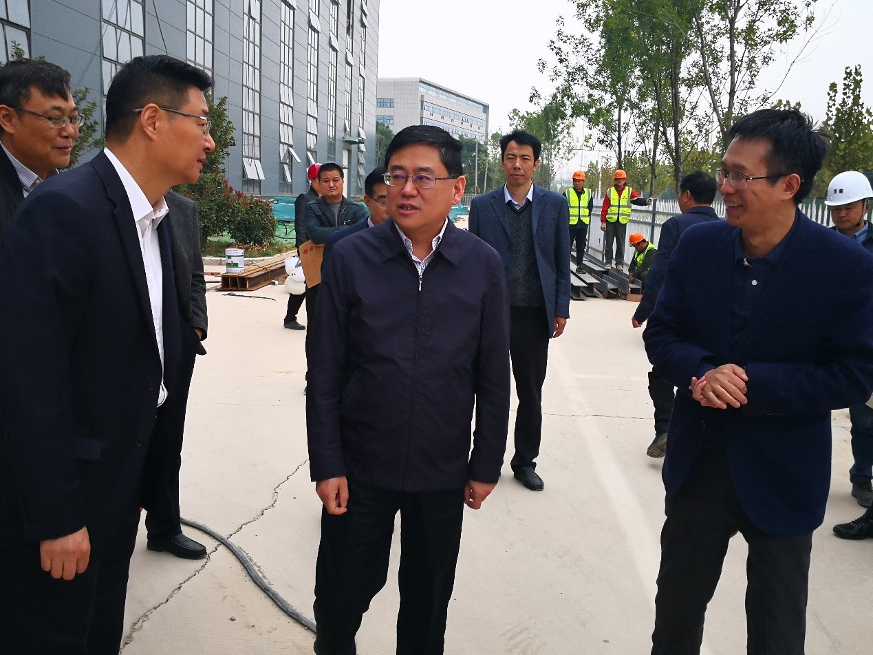 安阳市常务副市长陈志伟视察克能新能源建设工地（2020年10月20日）